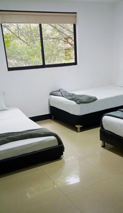 Hotel Girasol 70 Medellín Buitenkant foto