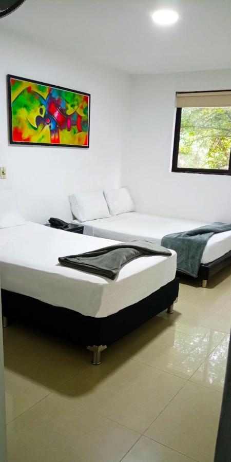 Hotel Girasol 70 Medellín Buitenkant foto