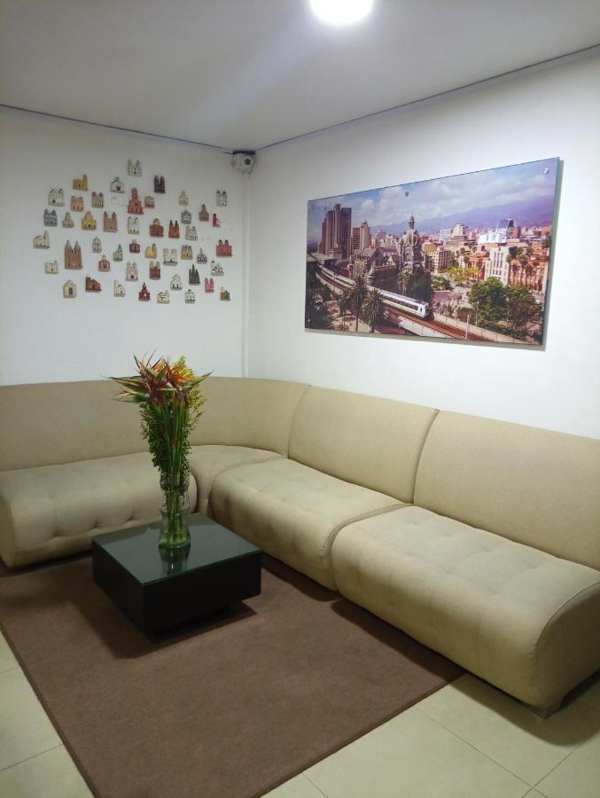 Hotel Girasol 70 Medellín Buitenkant foto
