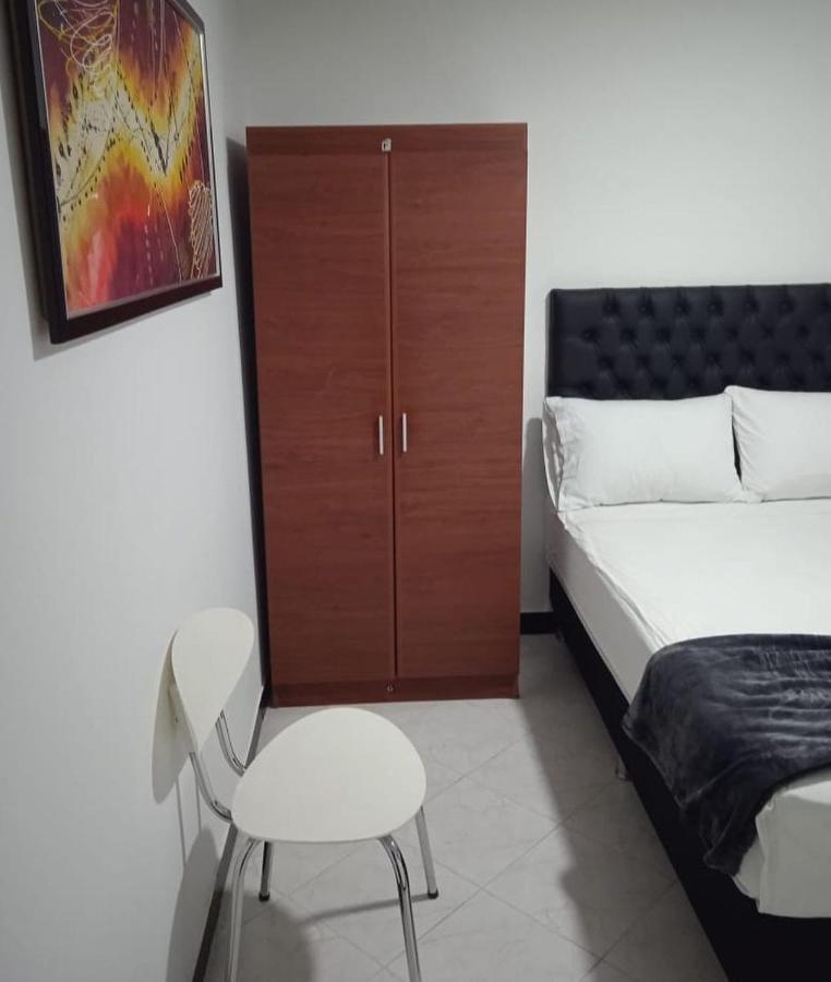 Hotel Girasol 70 Medellín Buitenkant foto